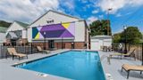 <b>Spark by Hilton Kimball Pool</b>. Images powered by <a href="https://iceportal.shijigroup.com/" title="IcePortal" target="_blank">IcePortal</a>.