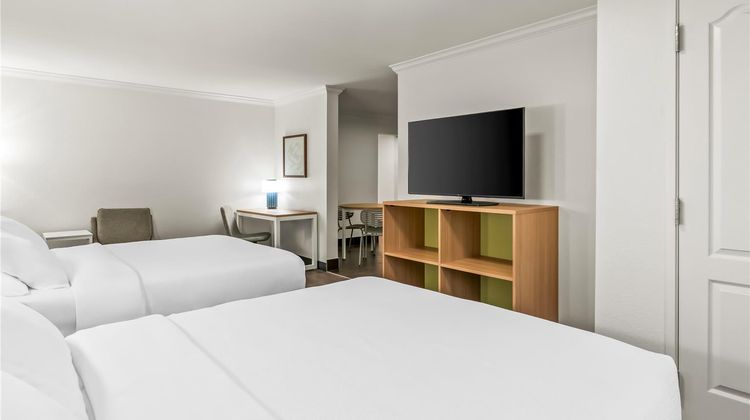 Spark by Hilton Cincinnati Fairfield Room