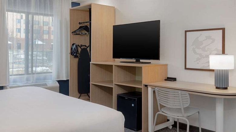 <b>Spark by Hilton Bentonville Room</b>. Images powered by <a href="https://iceportal.shijigroup.com/" title="IcePortal" target="_blank">IcePortal</a>.
