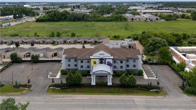 <b>Spark by Hilton Guelph Exterior</b>. Images powered by <a href="https://iceportal.shijigroup.com/" title="IcePortal" target="_blank">IcePortal</a>.