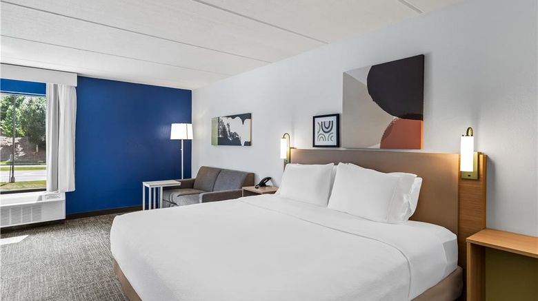 <b>Spark by Hilton Alpharetta Roswell Room</b>. Images powered by <a href="https://iceportal.shijigroup.com/" title="IcePortal" target="_blank">IcePortal</a>.
