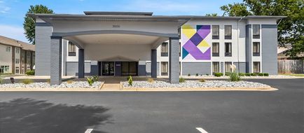 Spark by Hilton Alpharetta Roswell Exterior