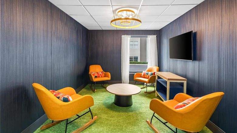 <b>Spark by Hilton Alpharetta Roswell Lobby</b>. Images powered by <a href="https://iceportal.shijigroup.com/" title="IcePortal" target="_blank">IcePortal</a>.