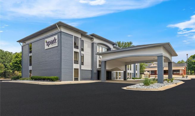 Spark by Hilton Alpharetta Roswell Exterior