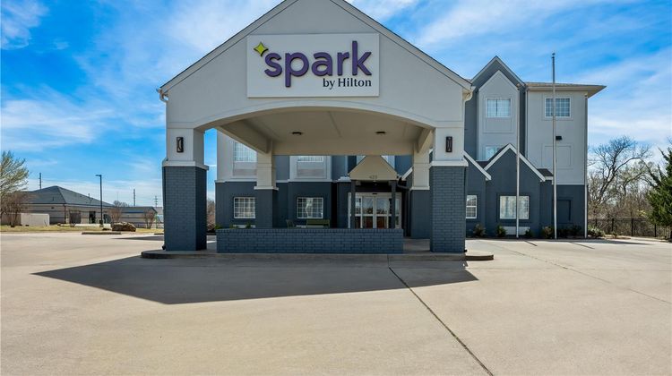 Spark by Hilton Stillwater Exterior