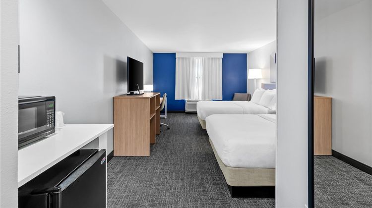Spark by Hilton Shawnee Room