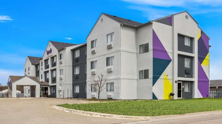 Spark by Hilton Moline Quad Cities Exterior