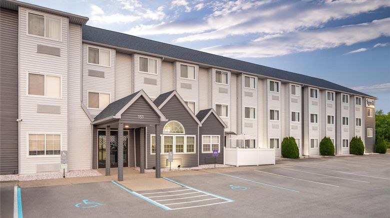 <b>Sleep Inn & Suites Clarion Exterior</b>. Images powered by <a href="https://iceportal.shijigroup.com/" title="IcePortal" target="_blank">IcePortal</a>.