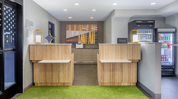 Sleep Inn & Suites Clarion Lobby