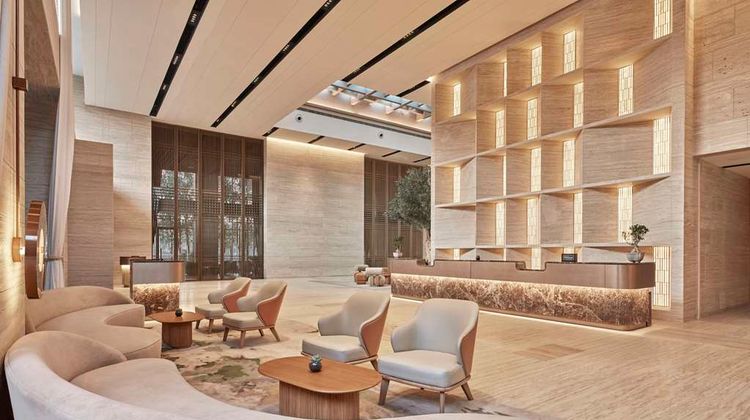 Hilton Gurugram Baani City Centre Lobby