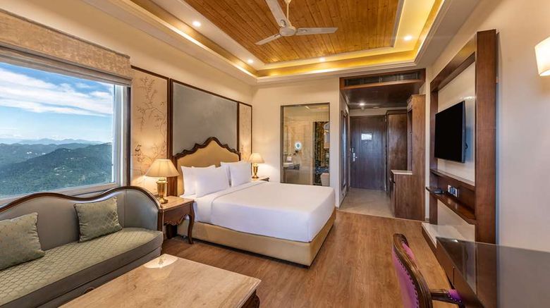 <b>Glenview Resort, Radisson Individuals Room</b>. Images powered by <a href="https://iceportal.shijigroup.com/" title="IcePortal" target="_blank">IcePortal</a>.