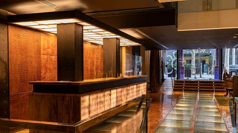 <b>Hotel Granados 83 Lobby</b>. Images powered by <a href="https://iceportal.shijigroup.com/" title="IcePortal" target="_blank">IcePortal</a>.