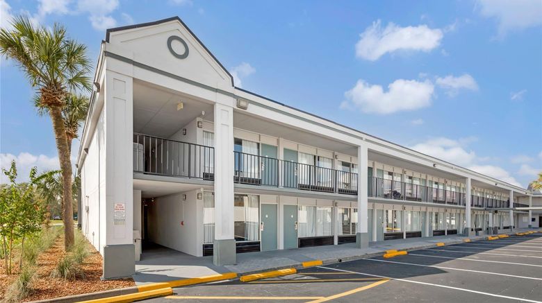 <b>Rodeway Inn Exterior</b>. Images powered by <a href="https://iceportal.shijigroup.com/" title="IcePortal" target="_blank">IcePortal</a>.