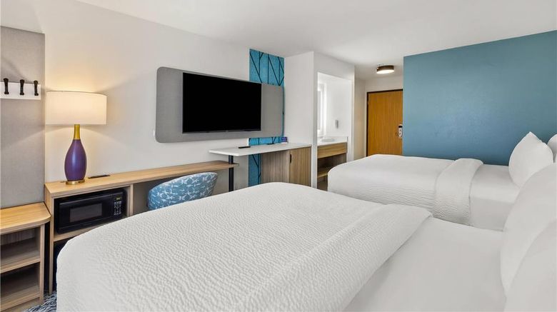 <b>Sleep Inn & Suites Verona Room</b>. Images powered by <a href="https://iceportal.shijigroup.com/" title="IcePortal" target="_blank">IcePortal</a>.