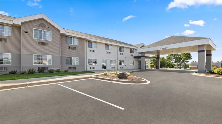 <b>Sleep Inn & Suites Verona Exterior</b>. Images powered by <a href="https://iceportal.shijigroup.com/" title="IcePortal" target="_blank">IcePortal</a>.