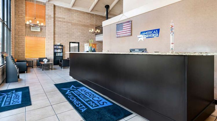Americas Best Value Inn Yakima Lobby