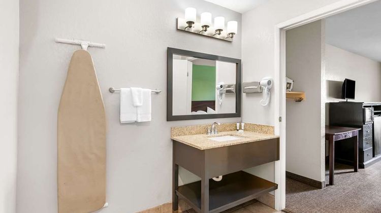 Americas Best Value Inn Yakima Room