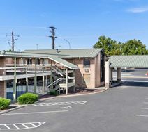 Americas Best Value Inn Yakima Exterior