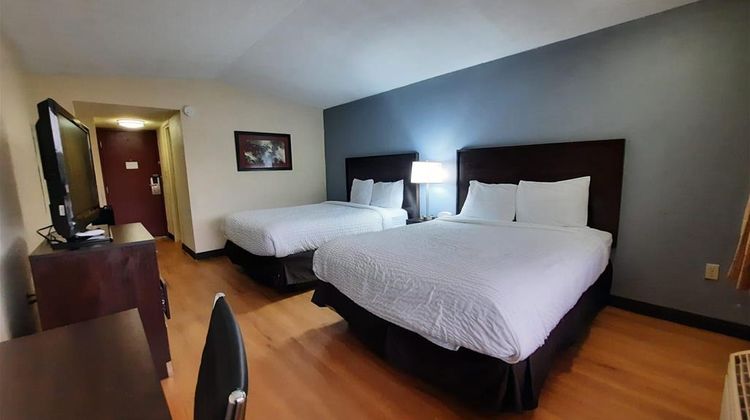 Americas Best Value Inn Moline Room