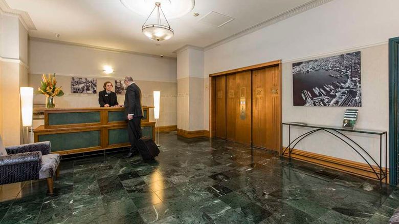 <b>Wellington Quest Hotel Lobby</b>. Images powered by <a href="https://iceportal.shijigroup.com/" title="IcePortal" target="_blank">IcePortal</a>.