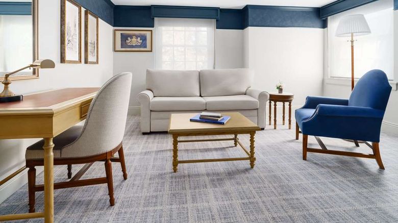 <b>The Nittany Lion Inn Suite</b>. Images powered by <a href="https://iceportal.shijigroup.com/" title="IcePortal" target="_blank">IcePortal</a>.