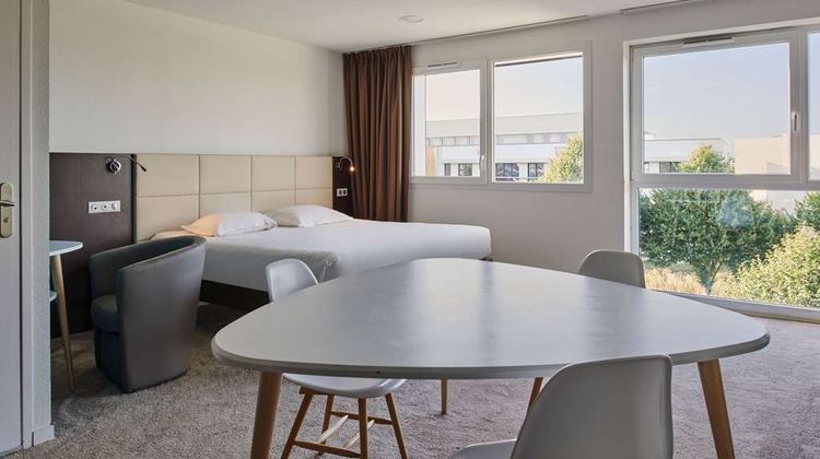 Fasthotel Caen Memorial Suite