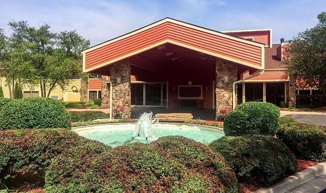 Howard Johnson by Wyndham Merrillville Exterior