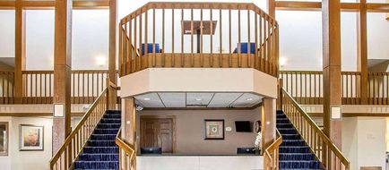 Howard Johnson by Wyndham Merrillville Lobby