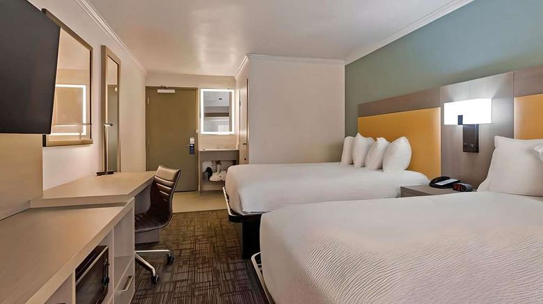 <b>Comfort Inn Hayward Room</b>. Images powered by <a href="https://iceportal.shijigroup.com/" title="IcePortal" target="_blank">IcePortal</a>.