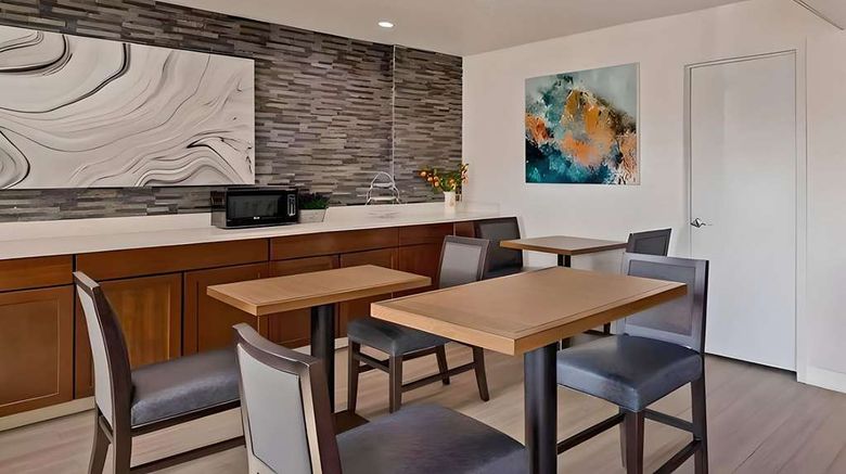 <b>Comfort Inn Hayward Restaurant</b>. Images powered by <a href="https://iceportal.shijigroup.com/" title="IcePortal" target="_blank">IcePortal</a>.