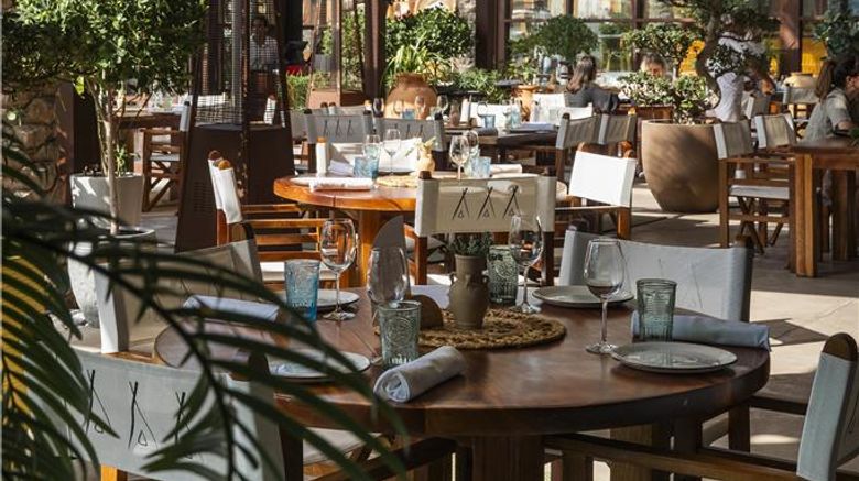 <b>Nikki Beach Resort Spa Dubai Restaurant</b>. Images powered by <a href="https://iceportal.shijigroup.com/" title="IcePortal" target="_blank">IcePortal</a>.