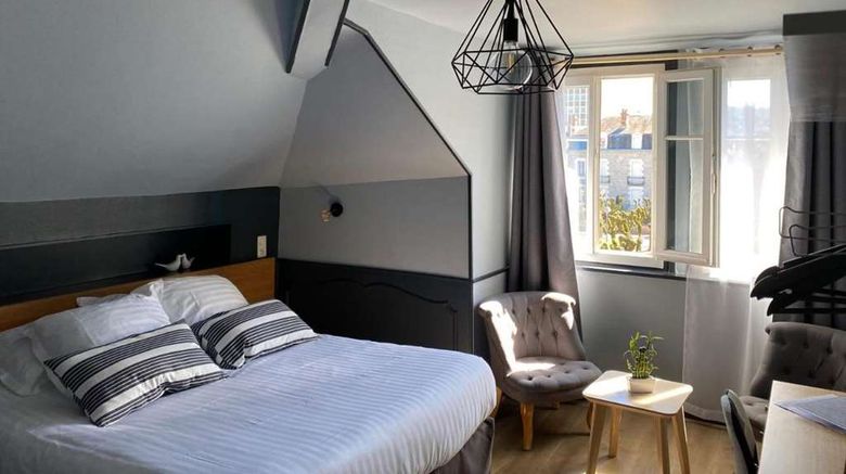 <b>La Reserve de Brive Room</b>. Images powered by <a href="https://iceportal.shijigroup.com/" title="IcePortal" target="_blank">IcePortal</a>.