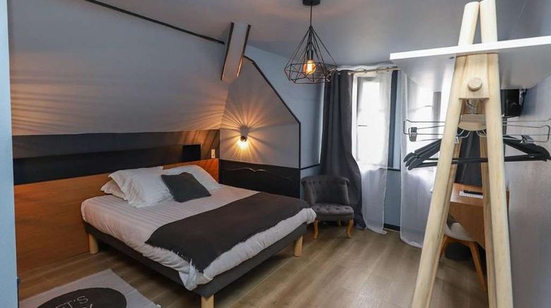 <b>La Reserve de Brive Room</b>. Images powered by <a href="https://iceportal.shijigroup.com/" title="IcePortal" target="_blank">IcePortal</a>.
