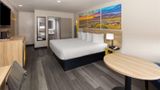 Days Inn by Wyndham El Paso West Room