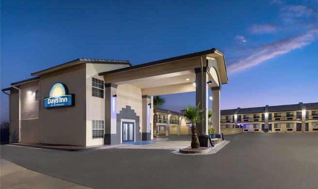 Days Inn by Wyndham El Paso West Exterior