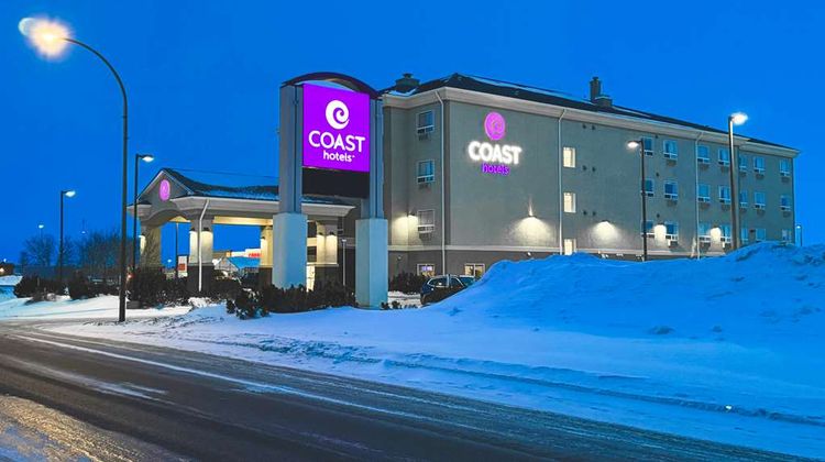 Canalta Weyburn Exterior