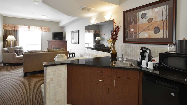 Canalta Weyburn Suite