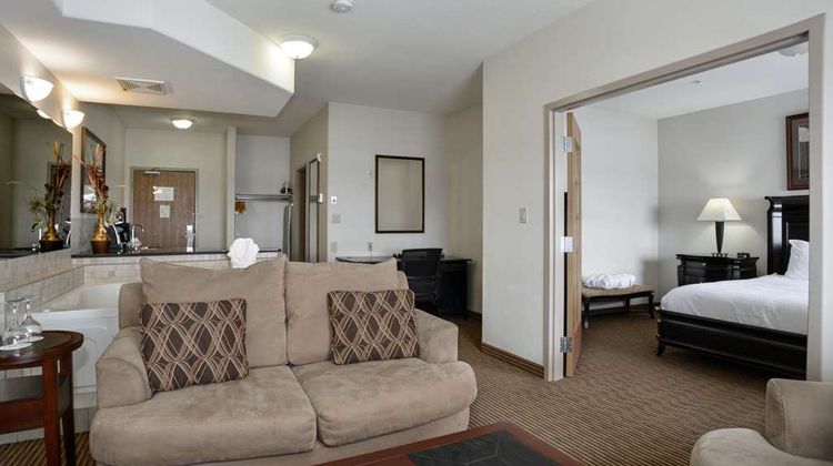 Canalta Weyburn Suite