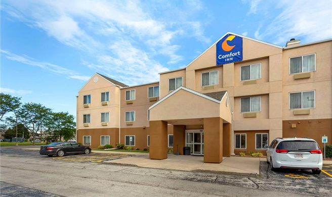 Comfort Inn & Suites Exterior