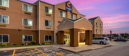 Comfort Inn & Suites Exterior