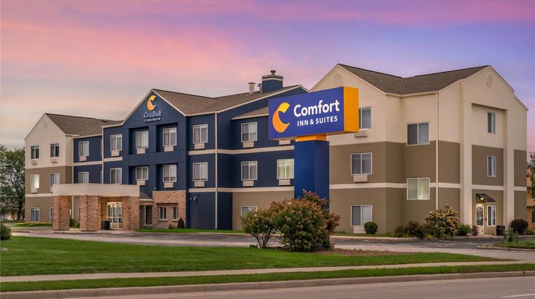 Comfort Inn & Suites Exterior