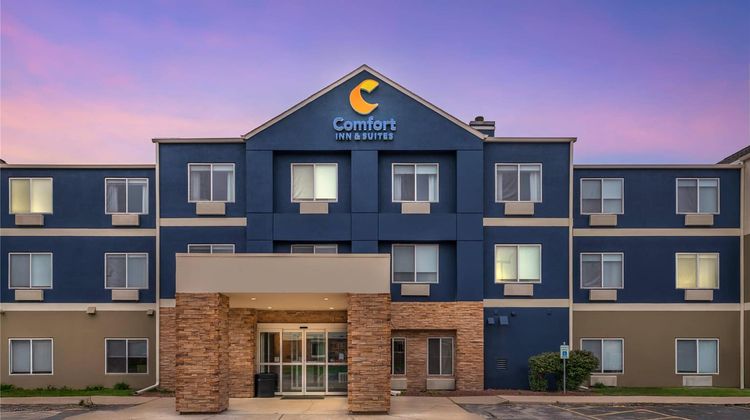 Comfort Inn & Suites Exterior
