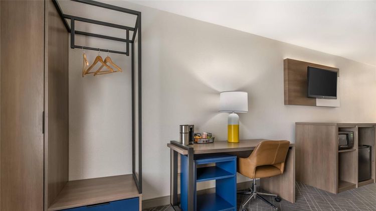 Comfort Inn & Suites Suite