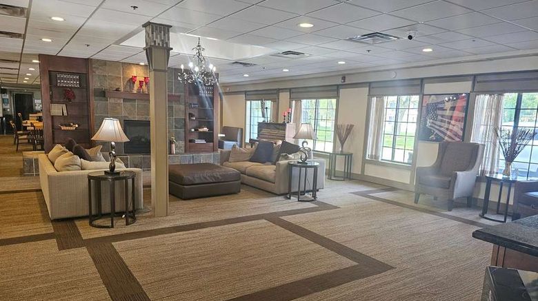 <b>Americinn by Wyndham Birch Run Lobby</b>. Images powered by <a href="https://iceportal.shijigroup.com/" title="IcePortal" target="_blank">IcePortal</a>.
