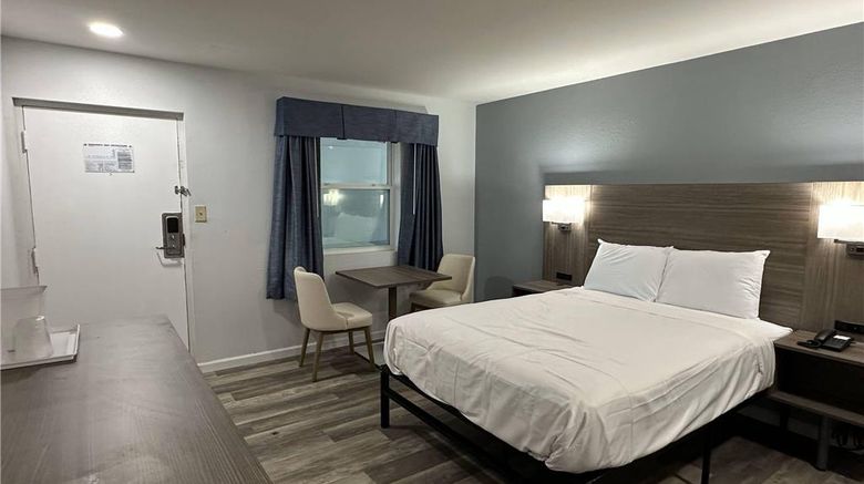 <b>Suburban Studios Newport News - Hampton Room</b>. Images powered by <a href="https://iceportal.shijigroup.com/" title="IcePortal" target="_blank">IcePortal</a>.