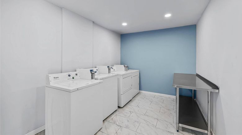 <b>Suburban Studios Newport News - Hampton Other</b>. Images powered by <a href="https://iceportal.shijigroup.com/" title="IcePortal" target="_blank">IcePortal</a>.