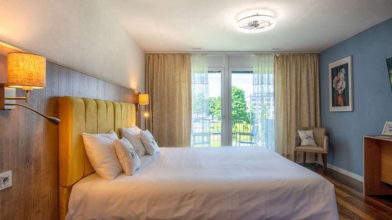 <b>Hotel Residence Loren Room</b>. Images powered by <a href="https://iceportal.shijigroup.com/" title="IcePortal" target="_blank">IcePortal</a>.