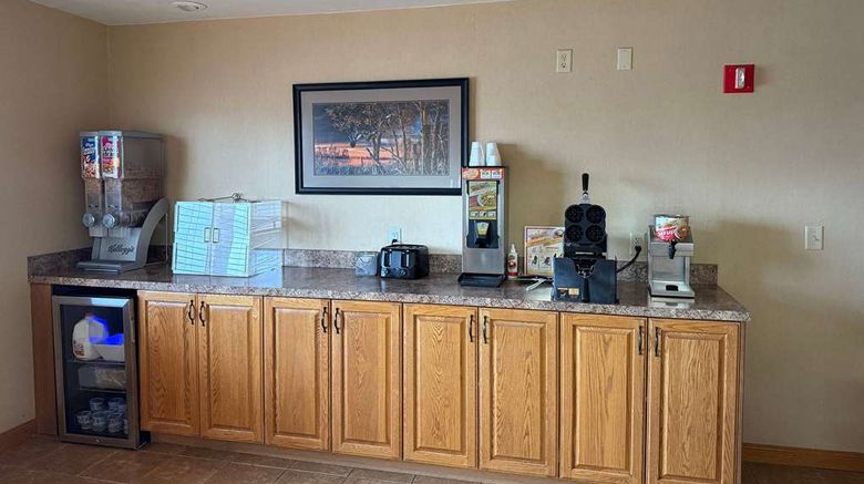 <b>Super 8 Cozad Other</b>. Images powered by <a href="https://iceportal.shijigroup.com/" title="IcePortal" target="_blank">IcePortal</a>.