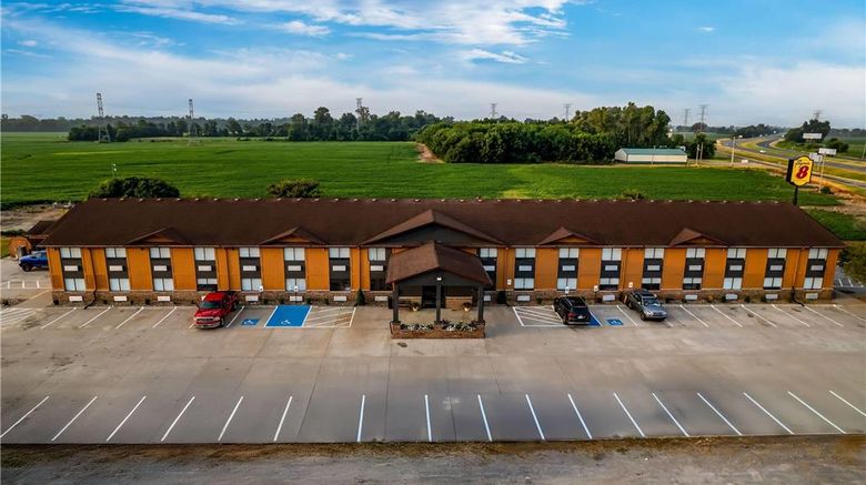 <b>Super 8 by Wyndham Marston Exterior</b>. Images powered by <a href="https://iceportal.shijigroup.com/" title="IcePortal" target="_blank">IcePortal</a>.