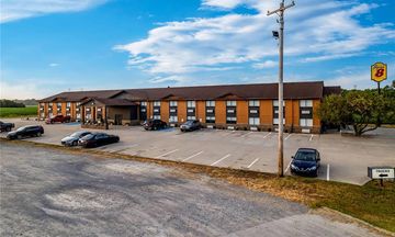 Super 8 by Wyndham Marston